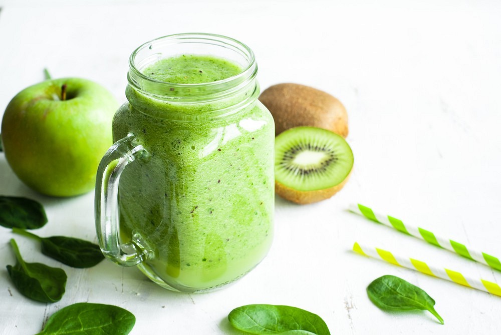Вкусный и полезный: 5 рецептов смузи для здоровья кишечника